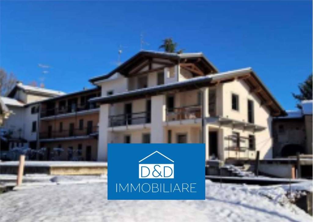 casa indipendente in vendita a Gattico-Veruno in zona Veruno