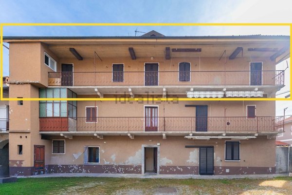 appartamento in vendita a Gattico-Veruno in zona Gattico