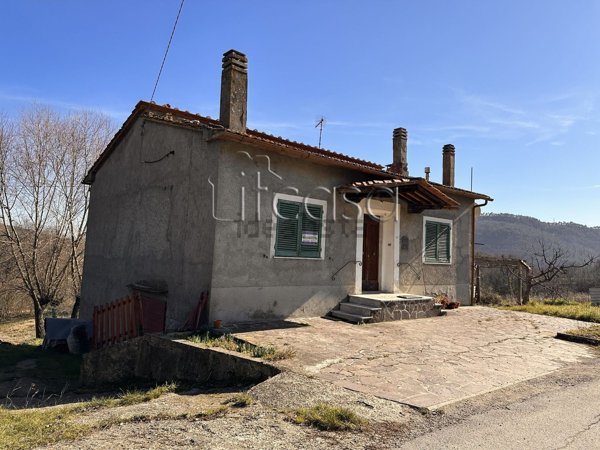 casa indipendente in vendita ad Anghiari in zona Ponte alla Piera