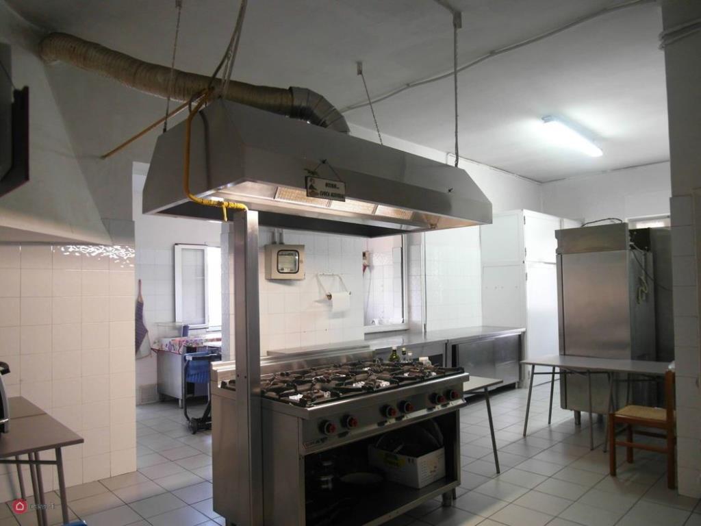 negozio in vendita ad Anghiari in zona Motina