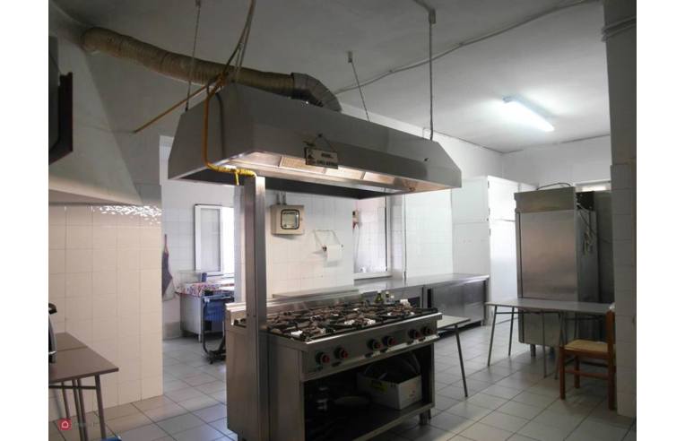 negozio in vendita ad Anghiari in zona Motina