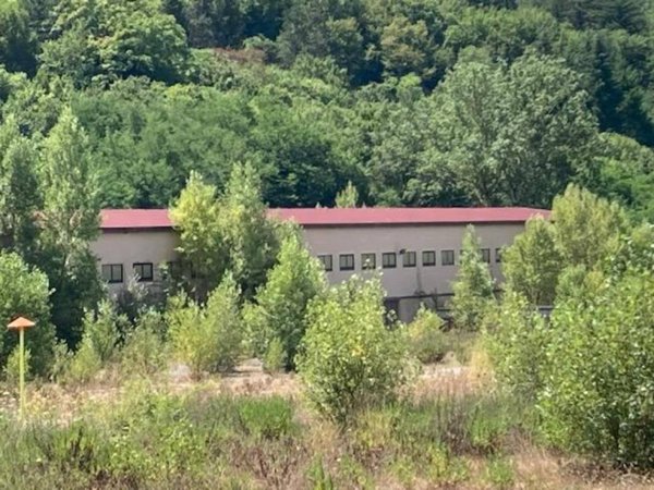 locale commerciale in vendita ad Anghiari