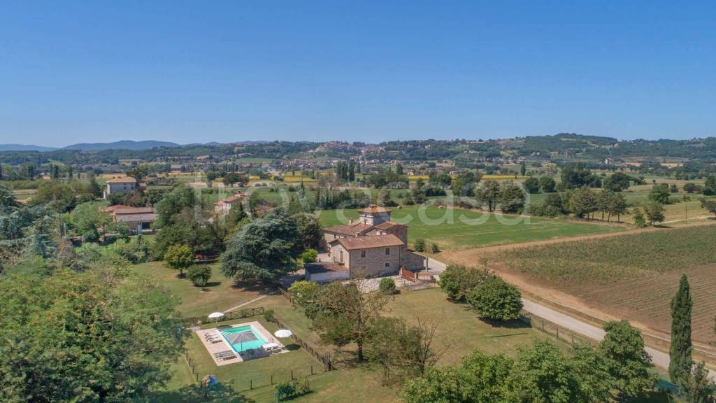 casa indipendente in vendita ad Anghiari in zona Tavernelle