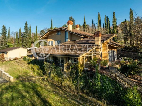 casa indipendente in vendita ad Arezzo in zona Ponte Alla Chiassa