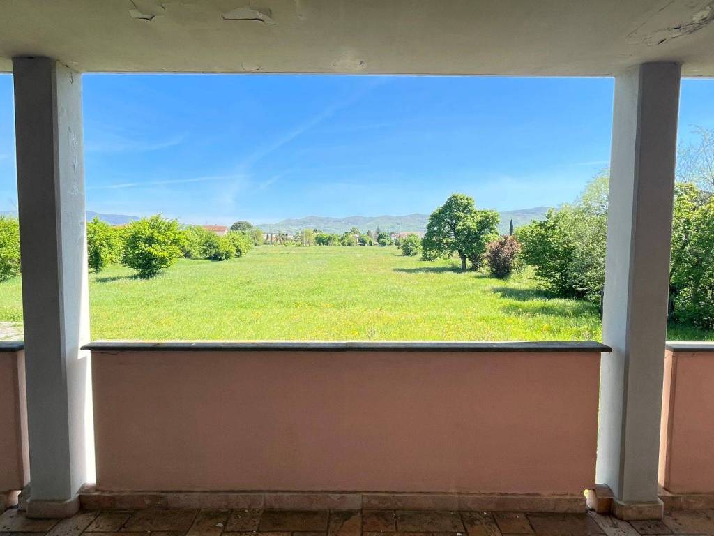 casa indipendente in vendita ad Arezzo