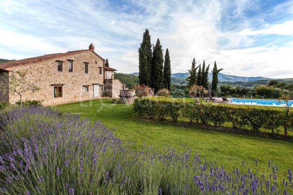 casa indipendente in vendita ad Arezzo in zona San Fabiano