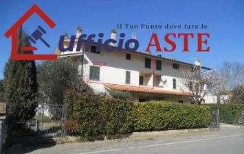 appartamento in vendita ad Arezzo in zona Frassineto