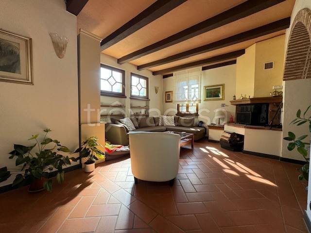 casa indipendente in vendita ad Arezzo in zona San Fabiano