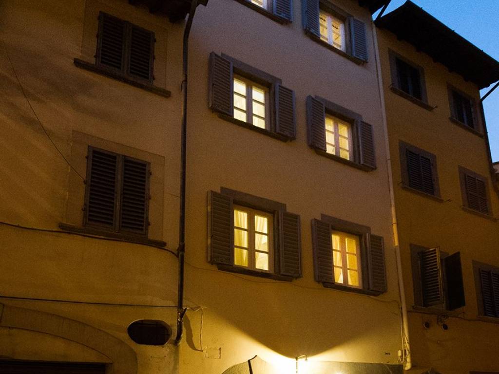 intera palazzina in vendita ad Arezzo in zona Centro Città
