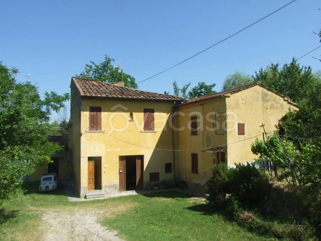 casa indipendente in vendita ad Arezzo in zona Fiorentina