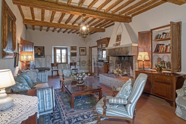 casa indipendente in vendita ad Arezzo in zona Centro Città