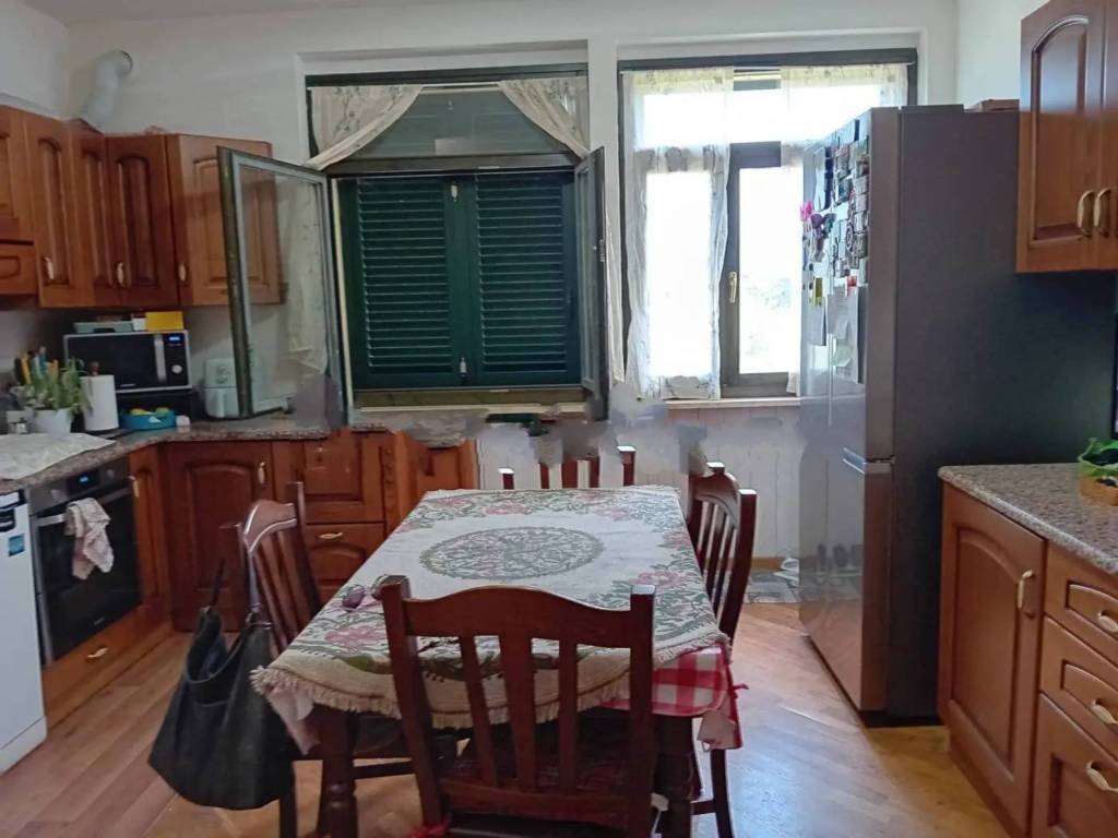 appartamento in vendita ad Arezzo in zona Chiassa-Tregozzano