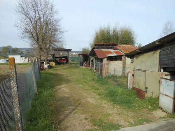 terreno agricolo in vendita ad Arezzo in zona Fiorentina