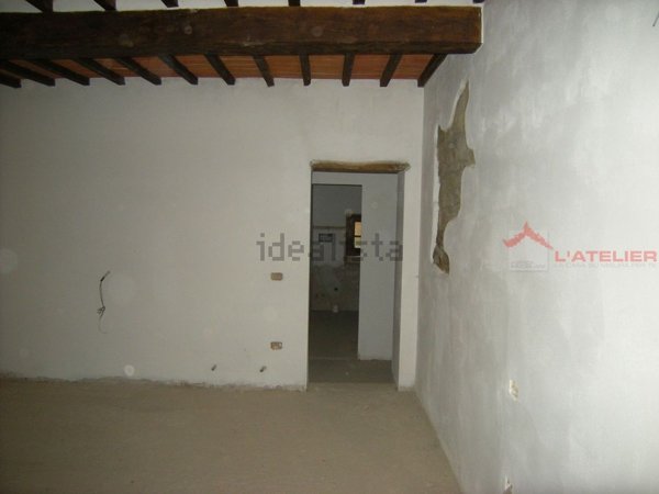 casa indipendente in vendita ad Arezzo in zona Palazzo del Pero