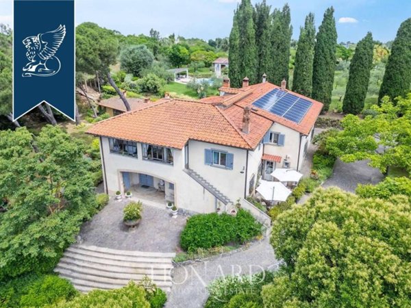 casa indipendente in vendita ad Arezzo in zona Fiorentina