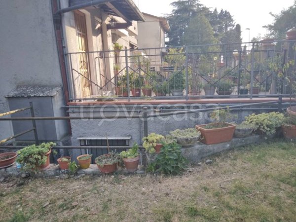 appartamento in vendita ad Arezzo in zona Antria