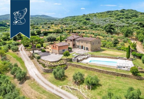 casa indipendente in vendita ad Arezzo in zona Santa Firmina