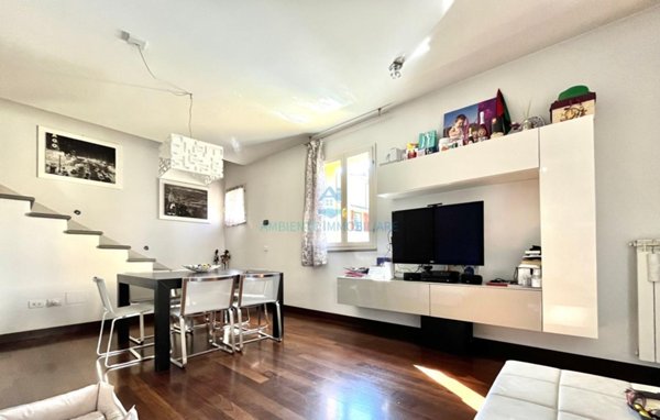 casa indipendente in vendita ad Arezzo in zona Centro Città