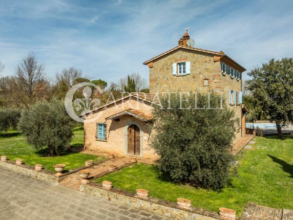 casa indipendente in vendita ad Arezzo