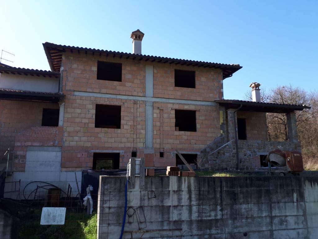 casa indipendente in vendita ad Arezzo in zona Fiorentina