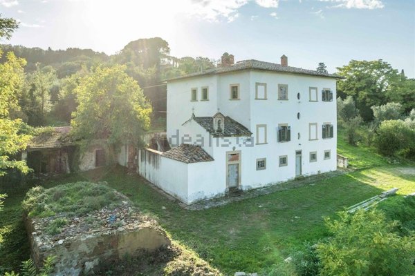 casa indipendente in vendita ad Arezzo in zona Agazzi