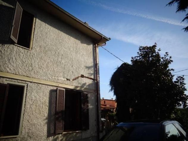 casa indipendente in vendita ad Arezzo