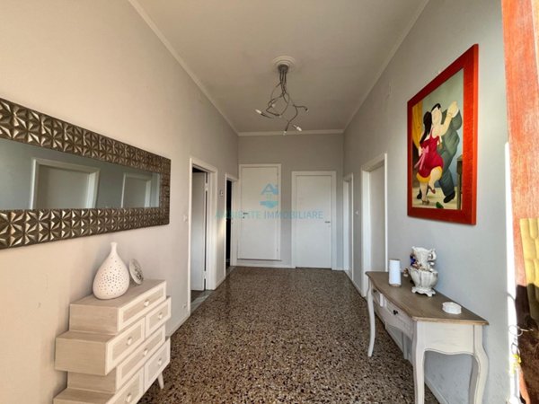 casa indipendente in vendita ad Arezzo in zona Centro Città
