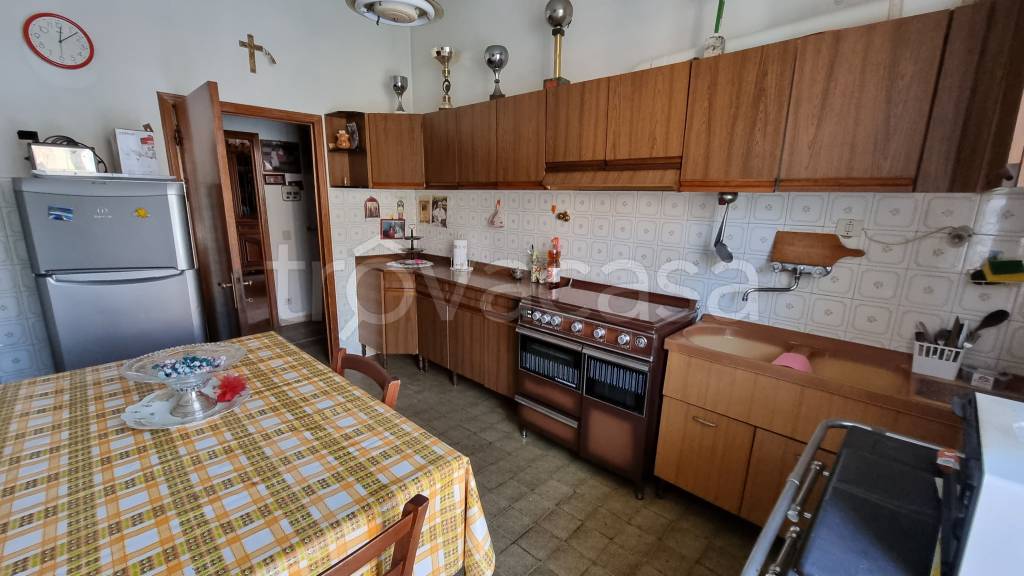 appartamento in vendita ad Arezzo in zona Rigutino