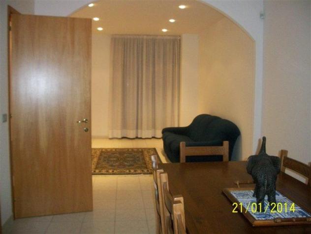 casa indipendente in vendita ad Arezzo in zona Rigutino