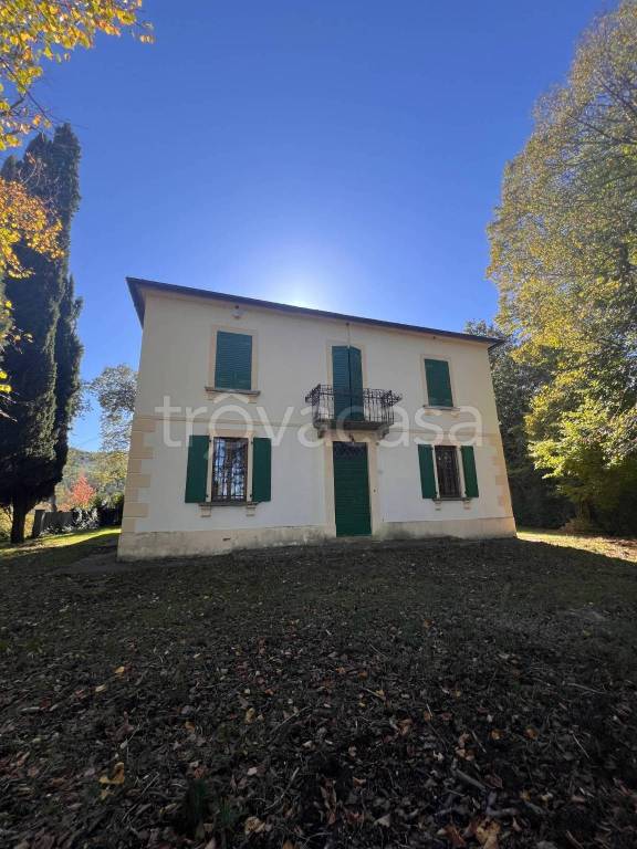 casa indipendente in vendita ad Arezzo in zona Santa Firmina