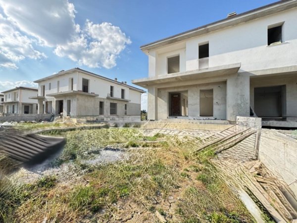 casa indipendente in vendita ad Arezzo in zona Centro Città