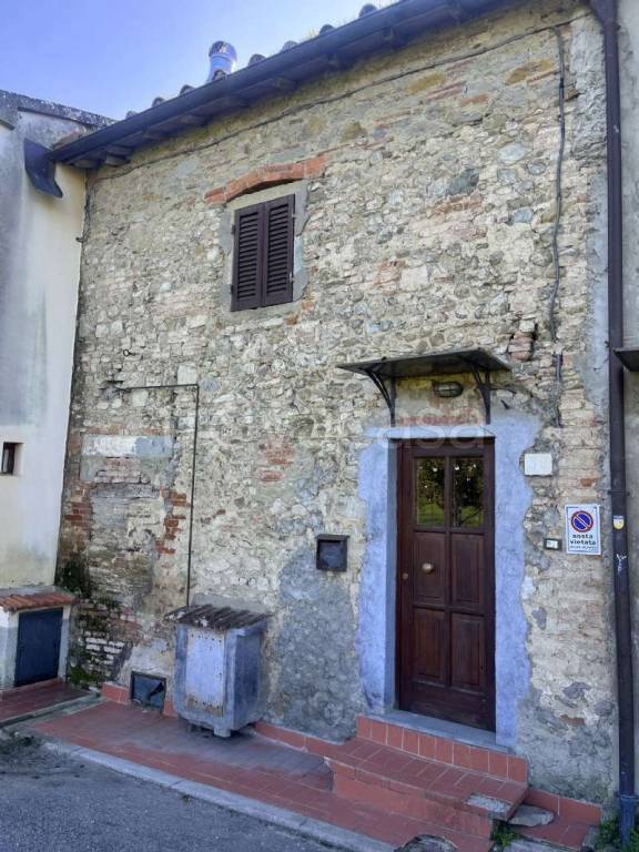casa indipendente in vendita ad Arezzo