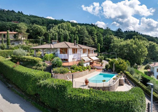 casa indipendente in vendita ad Arezzo in zona San Firenze-Fonte di Sala