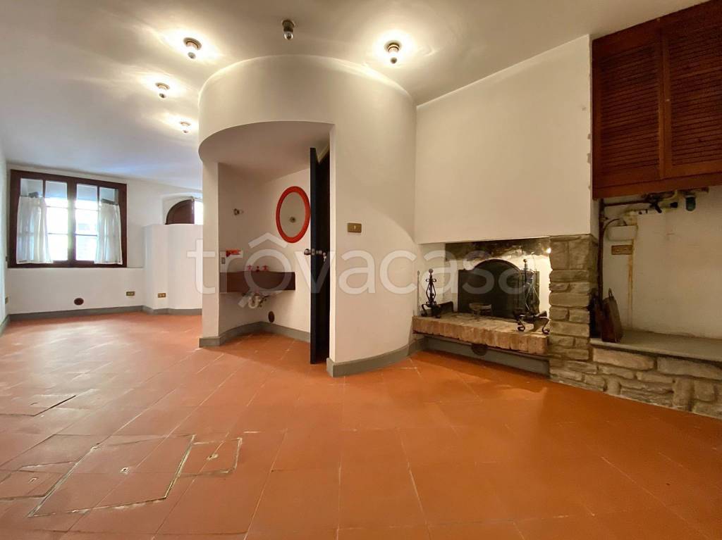 casa indipendente in vendita ad Arezzo in zona Centro Città