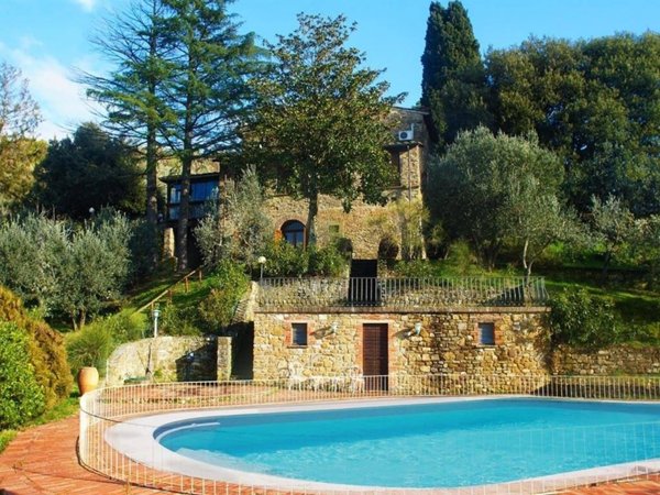 casa indipendente in vendita ad Arezzo in zona San Firenze-Fonte di Sala