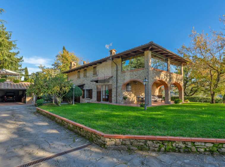 casa indipendente in vendita ad Arezzo