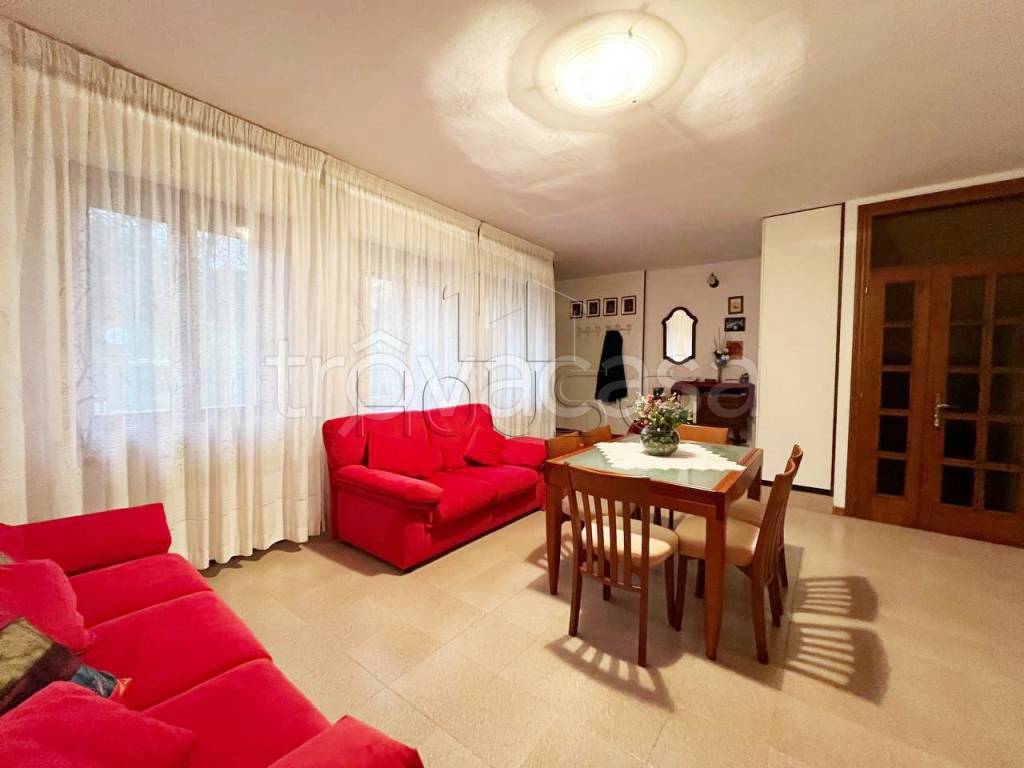 appartamento in vendita ad Arezzo in zona Antria