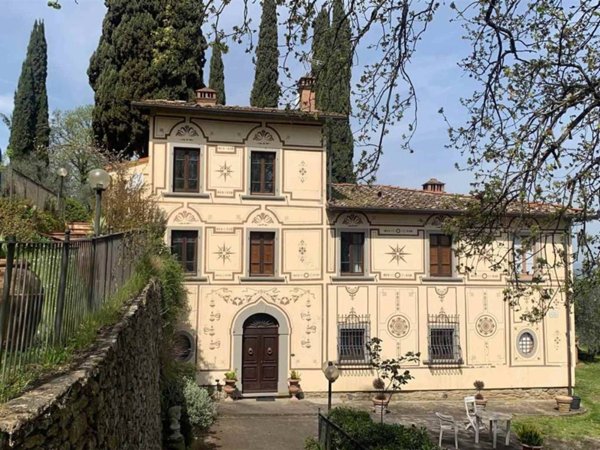 casa indipendente in vendita ad Arezzo in zona Molin Nuovo