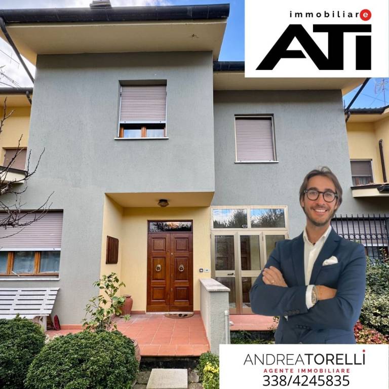 casa indipendente in vendita ad Arezzo in zona Olmo