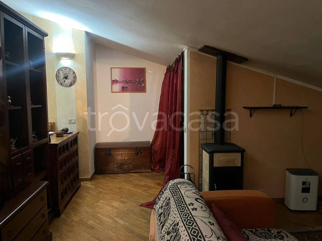 appartamento in vendita ad Arezzo in zona Quarata