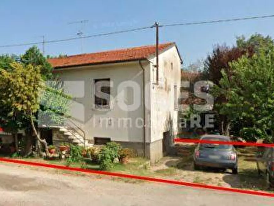 casa indipendente in vendita ad Arezzo in zona Ceciliano