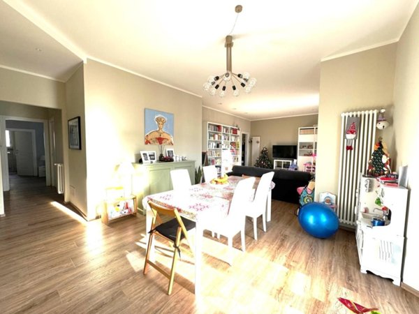 casa indipendente in vendita ad Arezzo in zona Centro Città