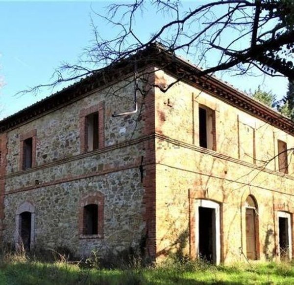 pentavano in vendita ad Arezzo in zona Centro Città