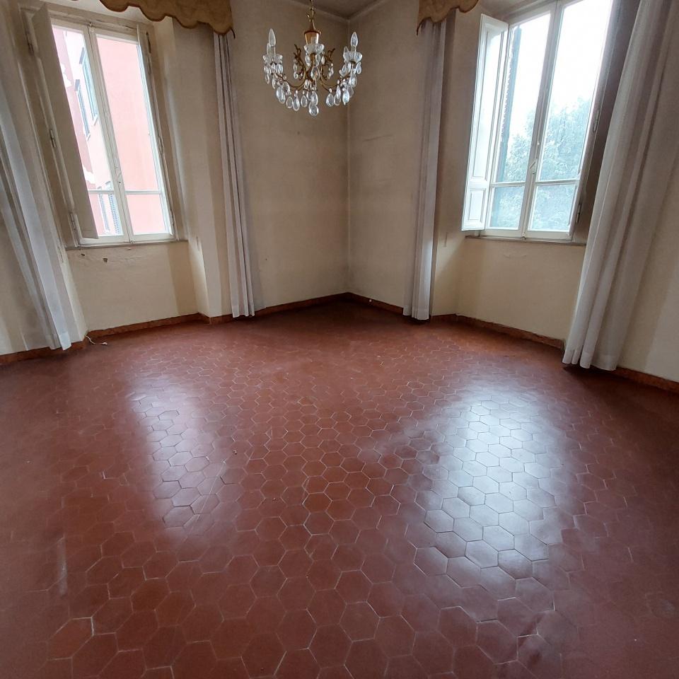 casa indipendente in vendita ad Arezzo in zona Centro Città