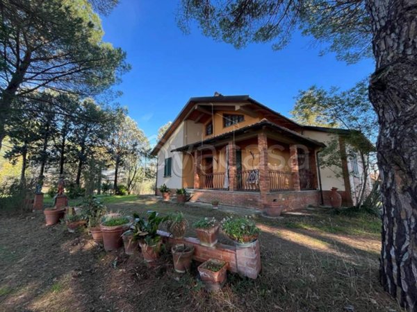 appartamento in vendita ad Arezzo in zona Quarata