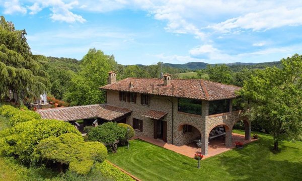 casa indipendente in vendita ad Arezzo