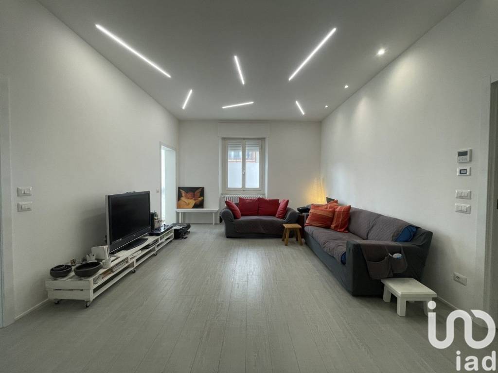 casa indipendente in vendita ad Arezzo