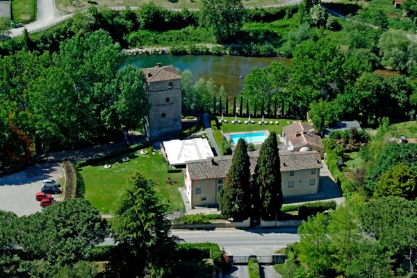 negozio in vendita ad Arezzo