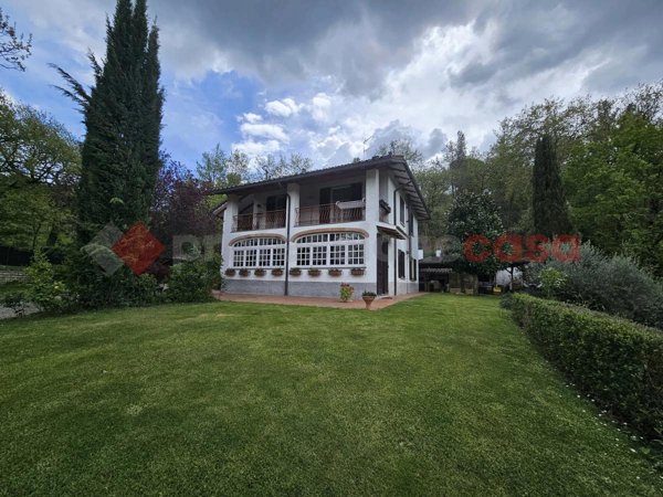 casa indipendente in vendita ad Arezzo