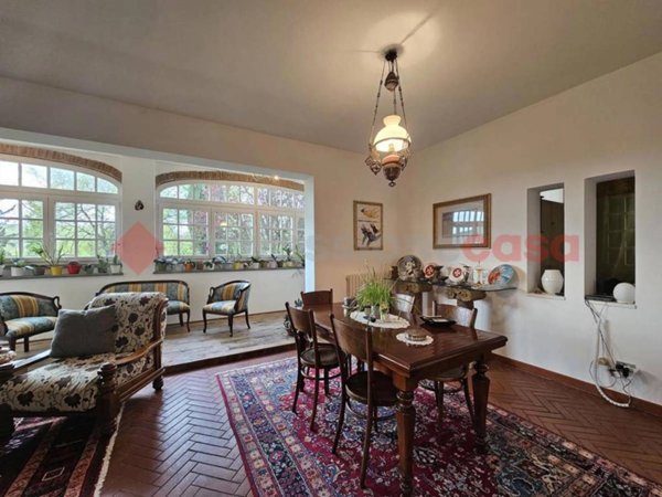 casa indipendente in vendita ad Arezzo in zona Palazzo del Pero